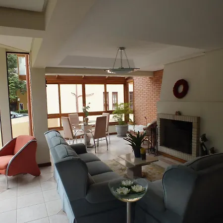 Apartamento No Centro Em Gramado Exterior foto
